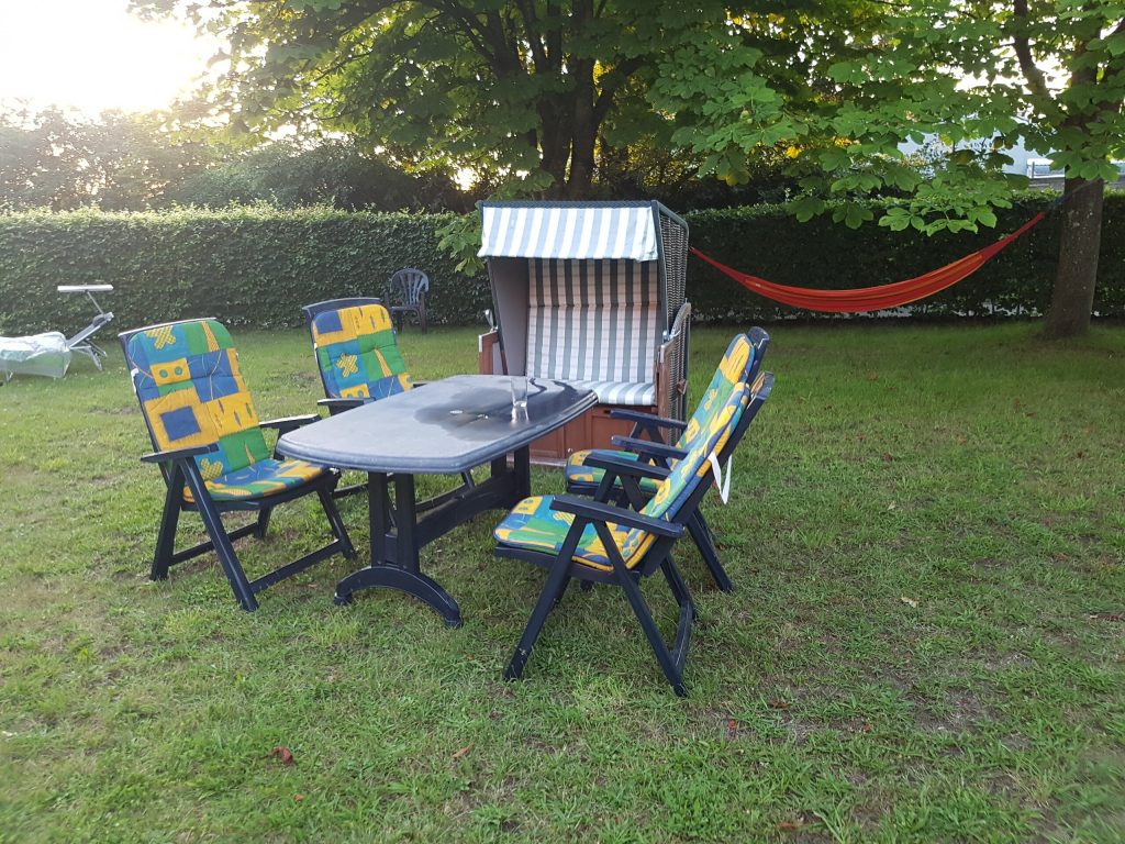 Gemütlicher Außenbereich mit Grillecke