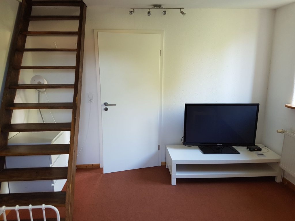 Fernseher Ferienwohnung im Dachgeschoss